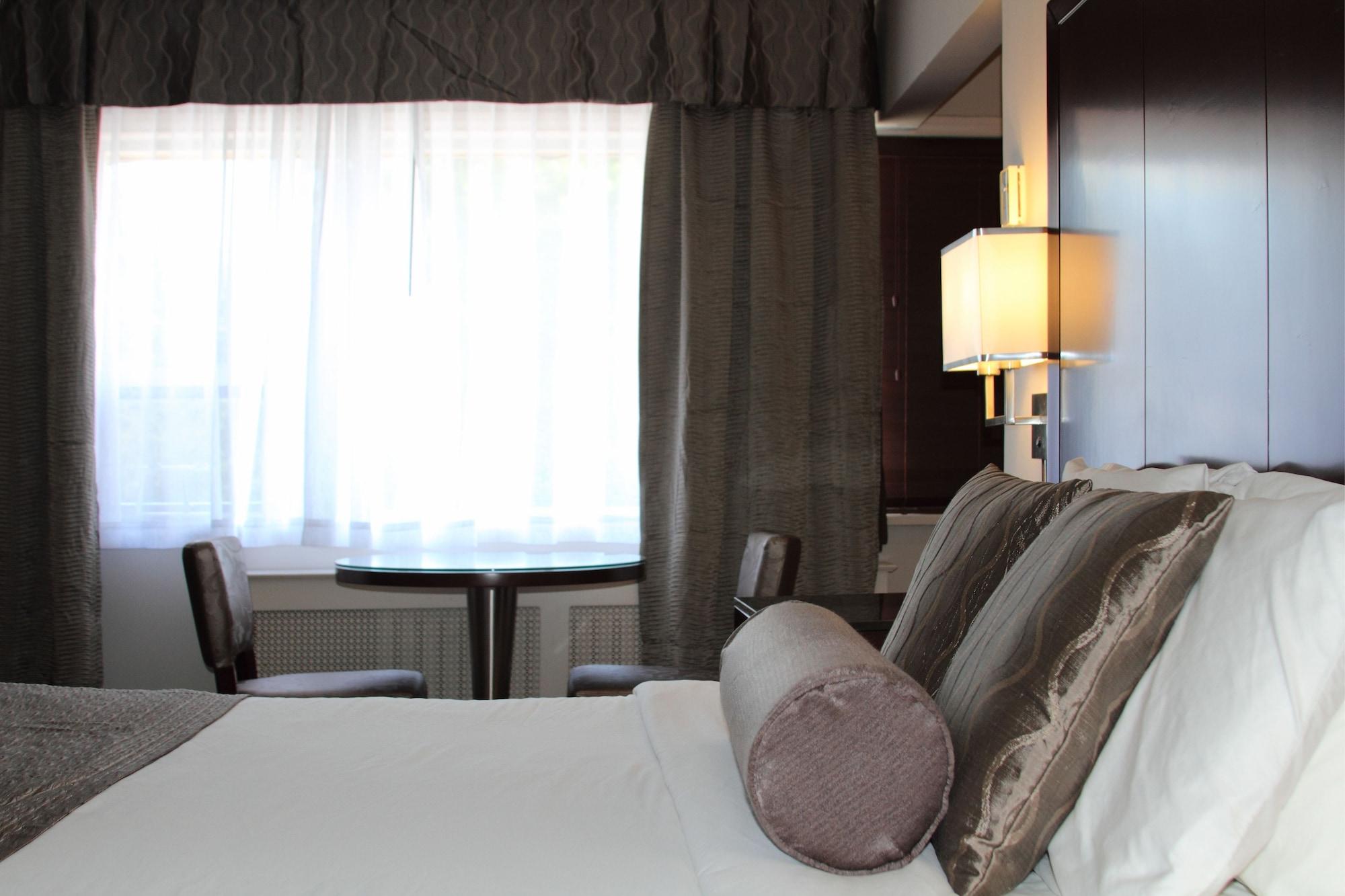 Hotel Helm's