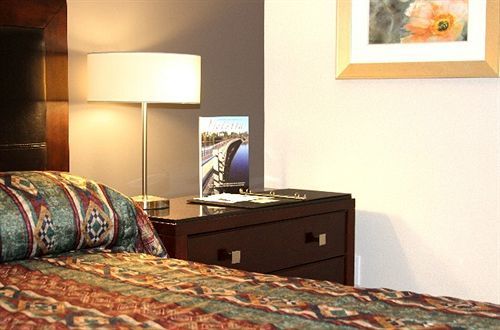 Helm's Hotel 2*
